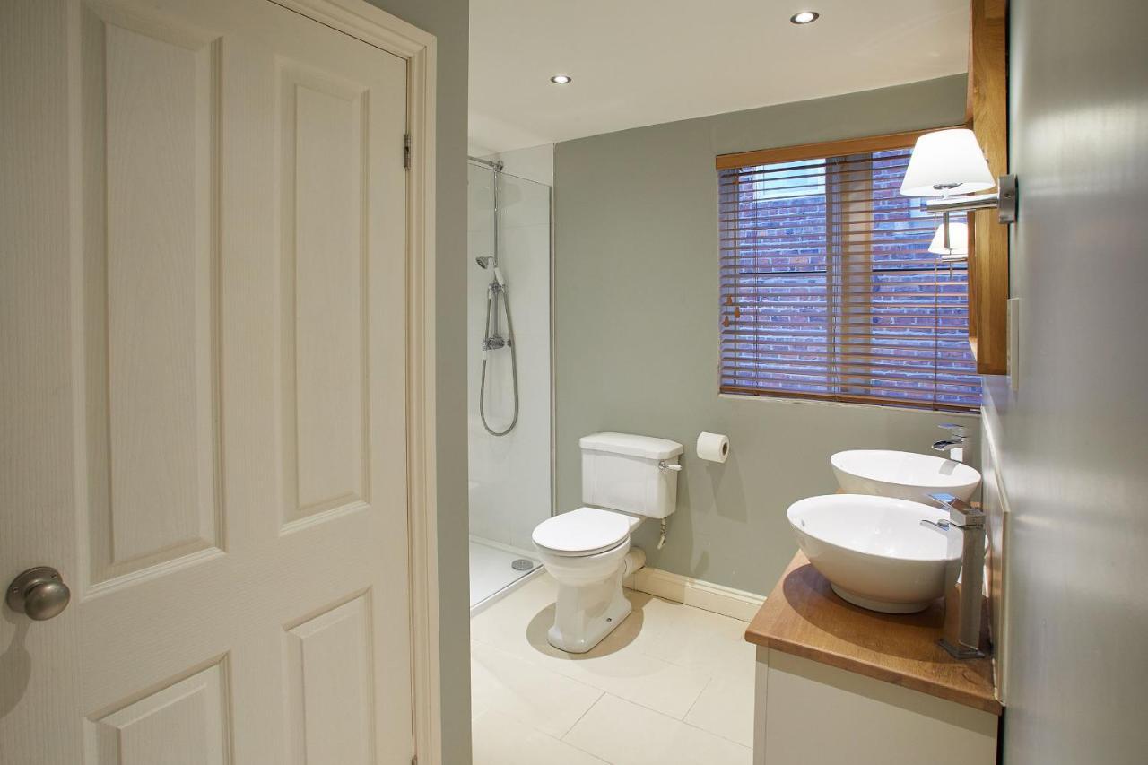 Host & Stay - Spyglass 1708 Whitby Buitenkant foto