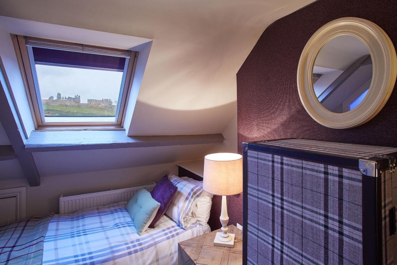 Host & Stay - Spyglass 1708 Whitby Buitenkant foto